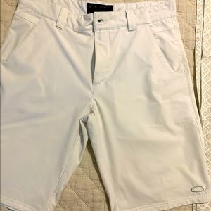Men’s White Oakley Golf Shorts